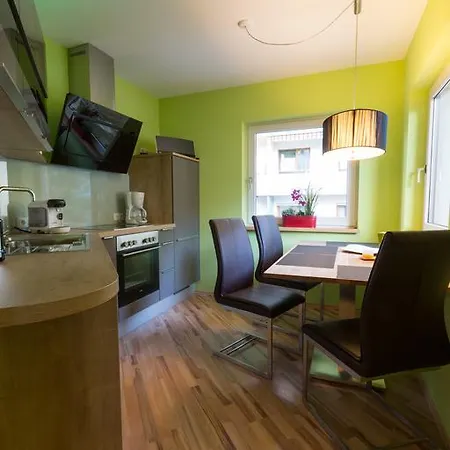 Prachtbude מאיירהופן